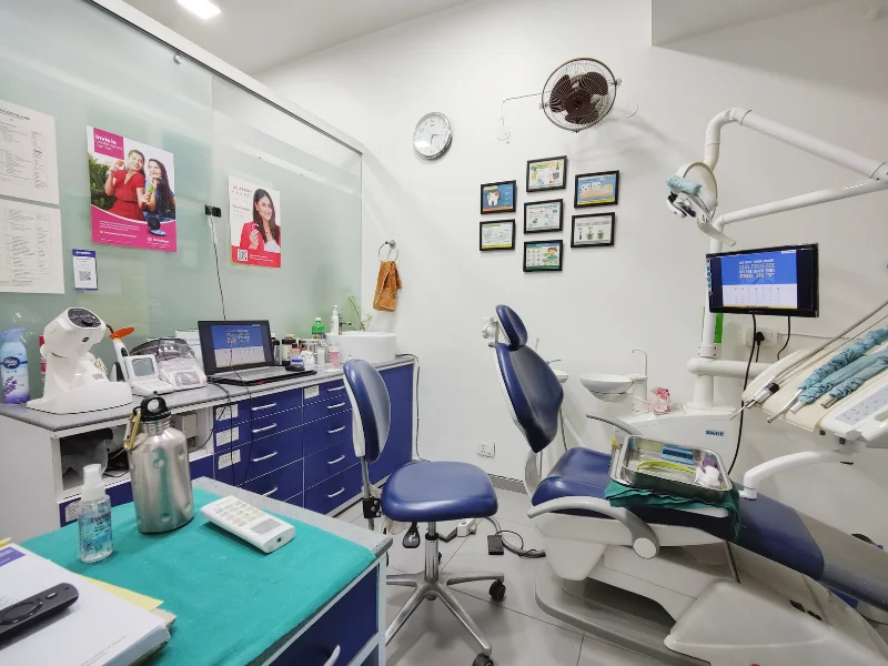Best Dentist In Noida Slide